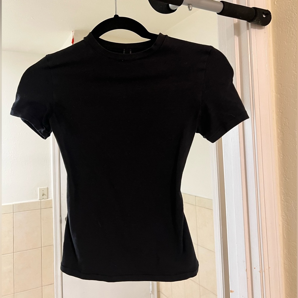 Skims T-Shirt